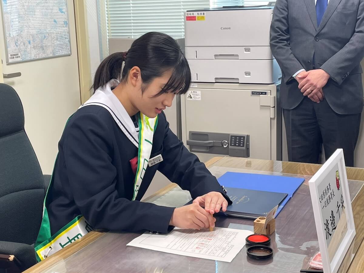 文部科学大臣賞を受賞した渡邉千采さん