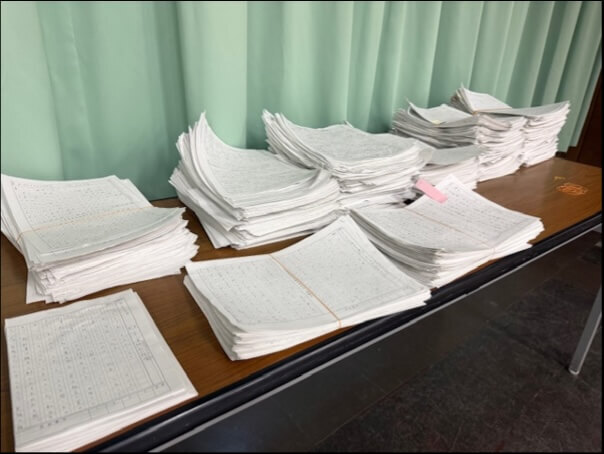 集まった６，９７７作品