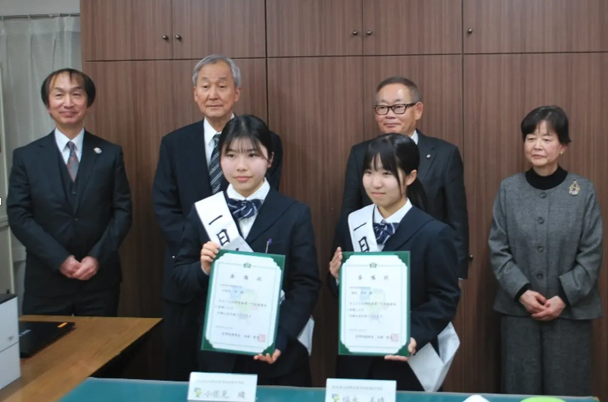 高橋署長、藤波名誉会長、小佐見さん、福永さん、福田会長、山﨑事務局長